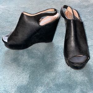 Open toe, platform, Steve Madden wedges
